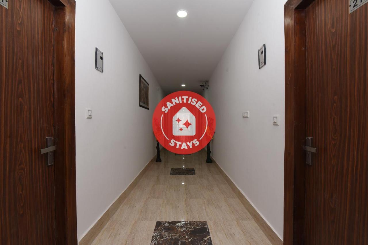 Capital O 13310 Noida Suites Exterior foto