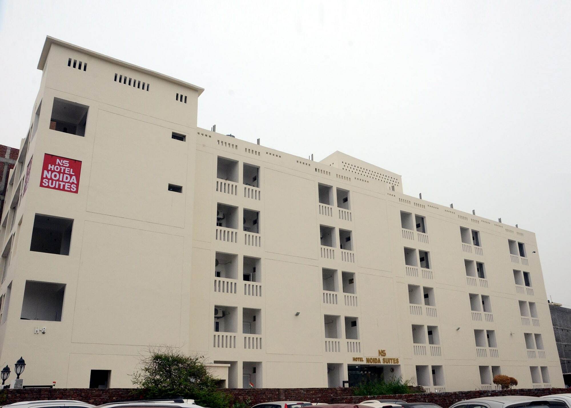 Capital O 13310 Noida Suites Exterior foto